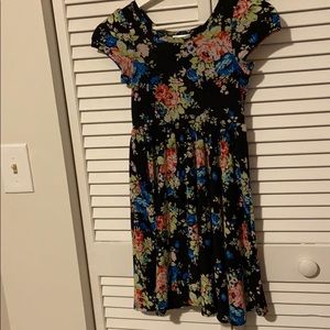 Girls floral super Lu Laroe dress